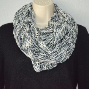 Steve Madden Grey Black & White Fishnet Infinity Crochet Scarf OS